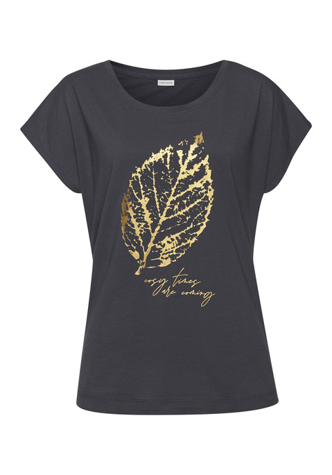 Bild: Pyjamaoberteil von LASCANA: Schlafshirt von Lascana mit hübschem Folienprint vorn. Rundhalsausschnitt mit Abschluss. Kurze, nahtlos angesetzte Ärmel. Bequemer Schnitt. Weicher Baumwoll-Viskose-Jersey.