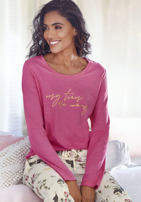 Bild: Pyjamaoberteil von LASCANA: Weiches Schlafshirt von Lascana mit Foliendruck vorn. Rundhalsausschnitt und lange Ärmel. Bequemer Schnitt. Trageangenehmer Baumwoll-Viskose-Jersey.