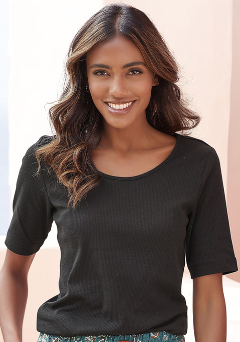 Bild: Pyjamaoberteil von LASCANA: T-Shirt mit Rundhalsausschnitt von Lascana. Mit halblangen Ärmeln. Obermaterial: 60% Polyester, 36% Viskose, 4% Elasthan