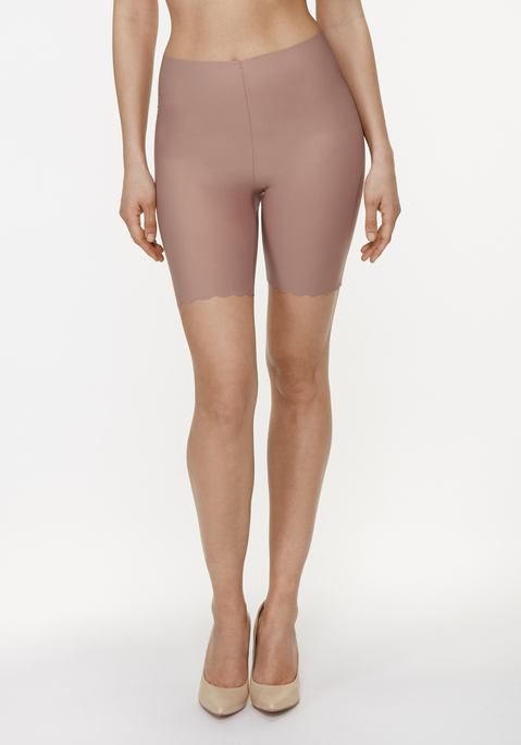 Bild: Radlerhose von LASCANA: Feine Radler-Pants von Lascana. Perfekt als Safety-Second-Layer. Mit Wellenkante. Nahtlose Verarbeitung. Leichtes, weiches und glattes Material – perfekt für drunter.