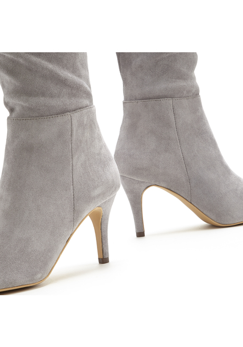 Bild: Reißverschlussstiefel von LASCANA: Stiefel von LASCANA. Absatzhöhe ca. 8 cm. Obermaterial aus Microfaser. Futter und Decksohle aus Textil. Laufsohle aus Synthetik.