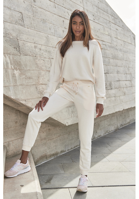 Relaxhose von LASCANA in creme