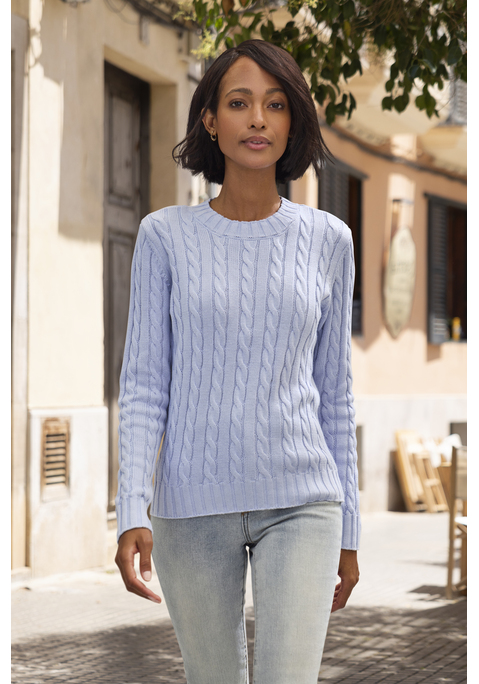 Bild: Rundhalspullover von LASCANA: Unifarbener Zopfpullover von Lascana mit Rundhalsausschnitt und langen Ärmeln. Klassisches Zopfmuster. Gerade, figurumspielende Passform mit hüftlangem Schnitt. Rippbündchen an Ärmeln und Saum. Vielseitig kombinierbar – ideal für Frühling, Herbst oder kühle Sommerabende. Weiche Strickqualität.