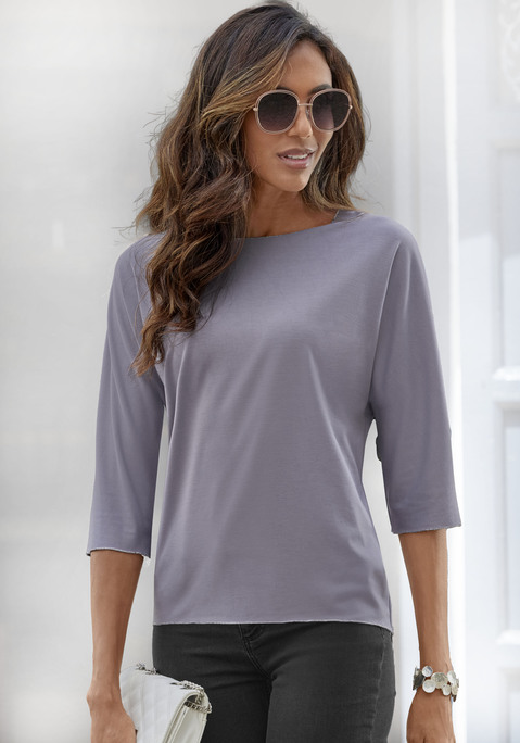 Bild: Rundhalsshirt von LASCANA: 3/4-Arm-Shirt von Lascana. Glitzernde Abschlüsse an Halsausschnitt, Ärmelsäumen und Bund. Gerader Saumabschluss. Trageangenehme und elastische Qualität mit recyceltem Polyester.