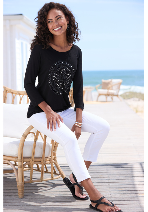 Bild: Rundhalsshirt von LASCANA: Rundhalsshirt mit glänzendem Frontdruck von LASCANA.  Mit 3/4-Ärmeln und in figurumspielender Passform. Aus fein strukturierter Viskoseware. Gesamtlänge ca. 65cm.