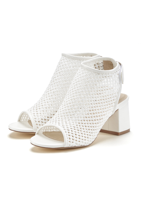 Bild: Sandalette von LASCANA: Sandalette VEGAN von LASCANA. Absatzhöhe ca. 7 cm. Obermaterial und Futter aus Textil und Lederimitat. Decksohle aus Lederimitat. Laufsohle aus Synthetik.