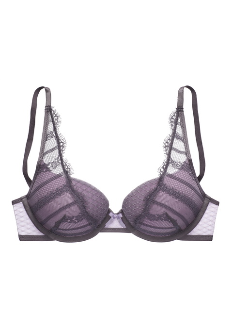 Bild: Schalen-BH von LASCANA: High-Apex-Schnittform. Aufgesetzte Spitze auf den Cups bis hoch an die Träger. Rücken aus fancy Mesh. Träger und Rückenverschluss verstellbar. Aus 60% Polyamid, 35% Polyester, 5% Elasthan.