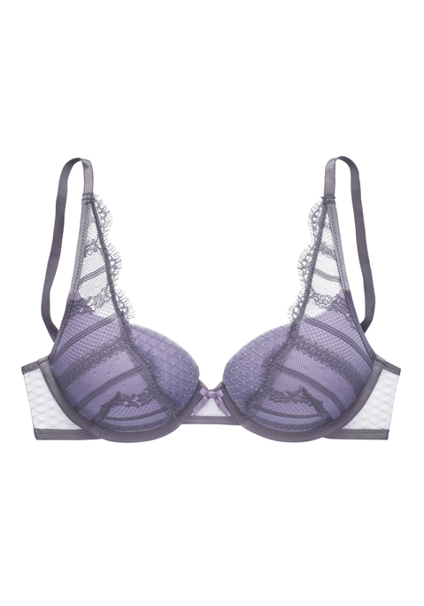 Bild: Schalen-BH von LASCANA: High-Apex-Schnittform. Aufgesetzte Spitze auf den Cups bis hoch an die Träger. Rücken aus fancy Mesh. Träger und Rückenverschluss verstellbar. Aus 60% Polyamid, 35% Polyester, 5% Elasthan.