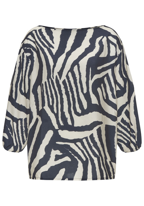 Bild: Schlupfbluse von LASCANA: Modische Schlupfbluse von Lascana mit schönem Animal-Print, jedes Teil ein Unikat. Eleganter U-Boot-Ausschnitt. 3/4-Ärmel mit Gummizug im Saum. Oversize-Passform mit geradem Saumabschluss. Weich fließender, leicht transparenter Webstoff aus Viskose.