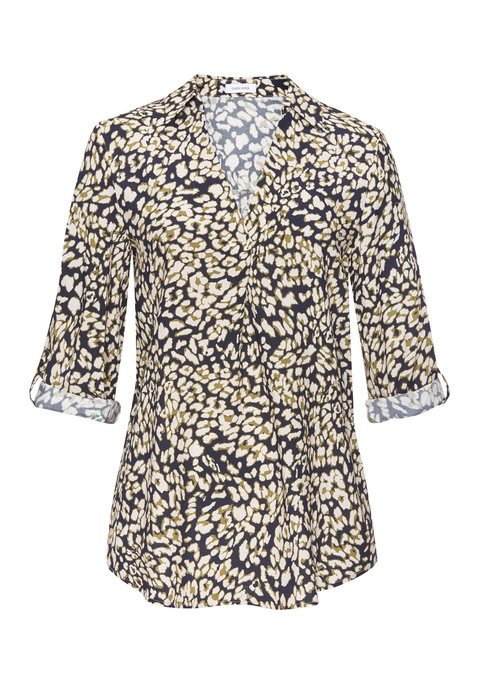 Bild: Schlupfbluse von LASCANA: Blusenshirt von Lascana. Mit tiefem V-Ausschnitt. Modischer Blusenkragen. Krempelbare 3/4-Ärmel mit Knopf und Riegel. Gerundeter Saumabschluss. Leichte, fließende Viskose.