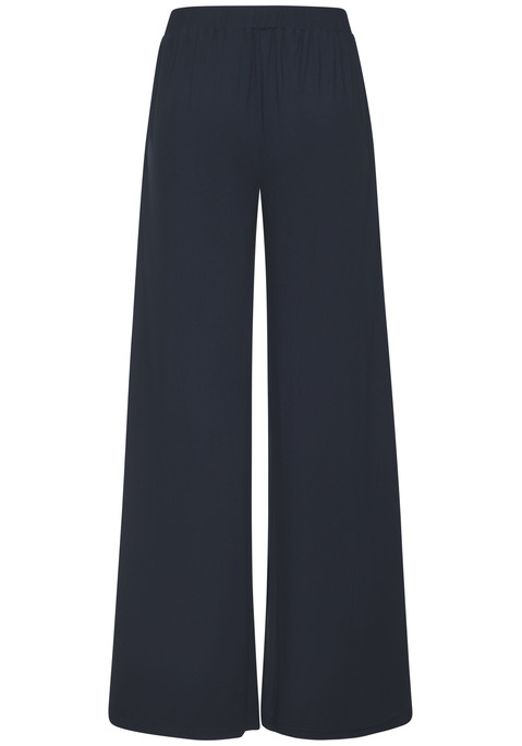 Bild: Schlupfhose von LASCANA: Extraweite Schlupfhose von Lascana mit hohem Komfortfaktor. Mit praktischen Seitennahttaschen. Ideal für zu Hause und für die Freizeit. Weich fließende Qualität.