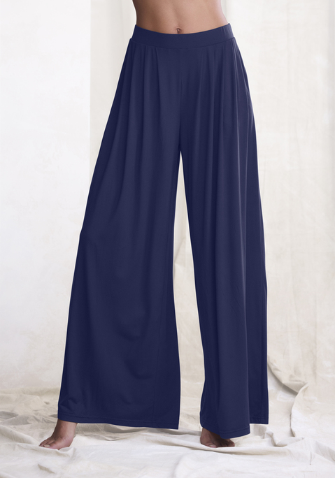 Bild: Schlupfhose von LASCANA: Extraweite Schlupfhose von Lascana mit hohem Komfortfaktor. Mit praktischen Seitennahttaschen. Ideal für zu Hause und für die Freizeit. Weich fließende Qualität.