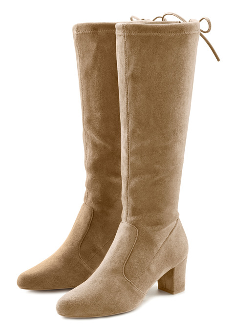 Bild: Schlupfstiefel von LASCANA: Stiefel mit Langschaft von LASCANA. Absatzhöhe ca. 6 cm. Obermaterial aus Microfaser. Futter und Decksohle aus Textil. Laufsohle aus Synthetik.
