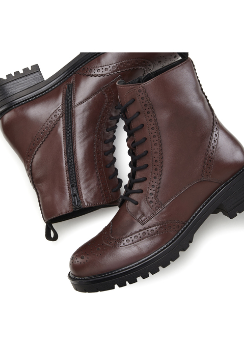 Bild: Schnürboots von LASCANA: Schnürboots aus Leder von LASCANA. Obermaterial aus Schafsleder. Futter aus Textil und Lederimitat. Decksohle und Laufsohle aus Synthetik.