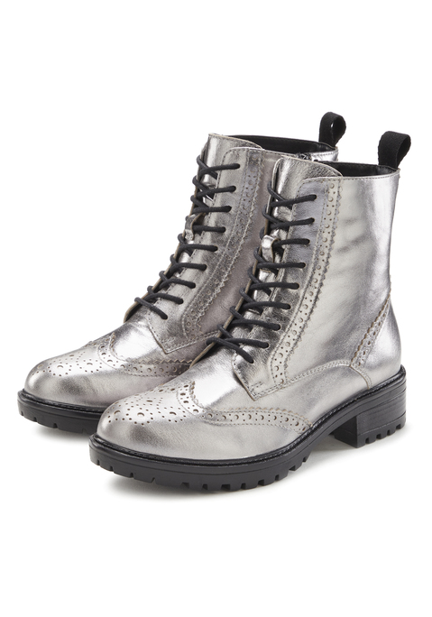 Bild: Schnürboots von LASCANA: Schnürboots aus Leder von LASCANA. Obermaterial aus Schafsleder. Futter aus Textil und Lederimitat. Decksohle und Laufsohle aus Synthetik.