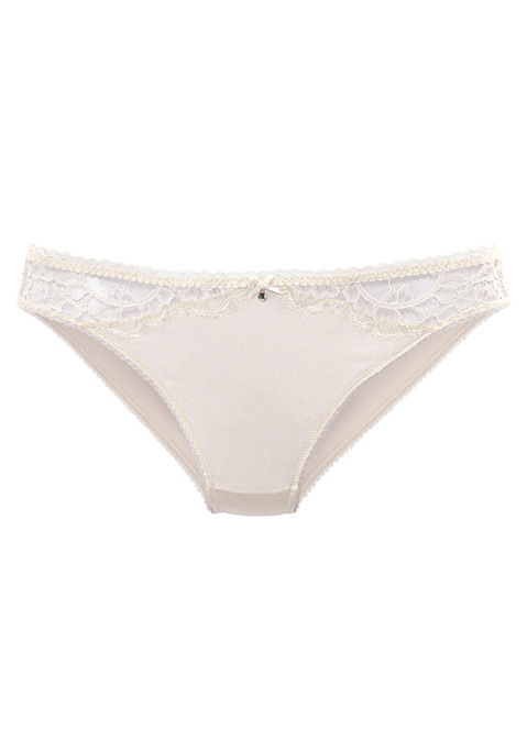 Bild: Slip von LASCANA: Hübscher Slip aus edler Qualität mit hohem Seidenanteil. Mit floralen, dezent transparenten Spitzeneinsätzen. Feine Zierschleife und edles Glitzeraccessoire  in der vorderen Mitte. Passende BHs aus der gleichen Serie erhältlich. Mit Liebe & Leidenschaft in Hamburg kreiert. Obermaterial: 50% Polyamid, 40% Seide, 10% Elasthan.