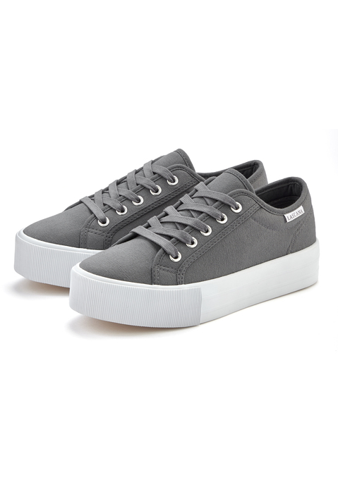 Bild: Sneaker von LASCANA: Sneaker aus Textil mit Plateausohle VEGAN von LASCANA. Rundet jedes Urlaubsoutfit ab. Weiche und bequeme Innensohle. Obermaterial, Futter und Decksohle aus Textil, Laufsohle aus Synthetik. Plateauhöhe 3,5 cm.