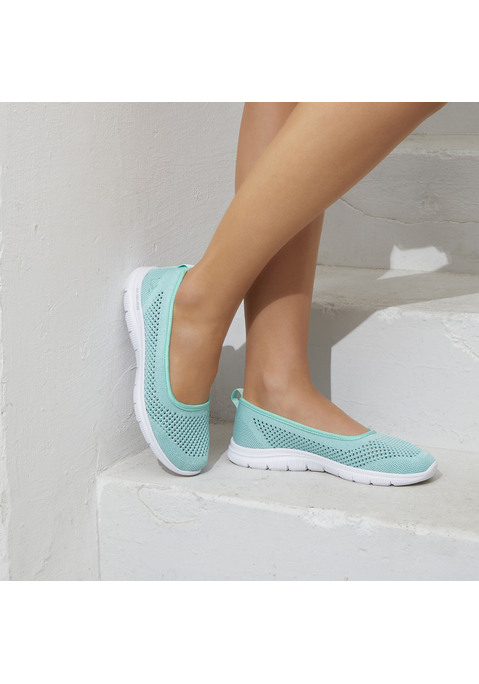 Bild: Sneaker Ballerinas von LASCANA: Ballerina VEGAN von LASCANA. Obermaterial, Futter und Decksohle aus Textil. Laufsohle aus Synthetik.
