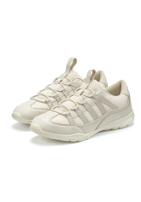 Bild: Sneaker von LASCANA: Sneaker mit elastischen Schnürbändern VEGAN von LASCANA. Obermaterial aus Lederimitat und Textil. Futter und Decksohle aus Textil. Laufsohle aus Synthetik.