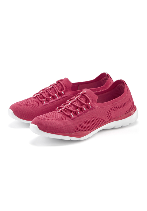 Bild: Sneaker von LASCANA: Slipper VEGAN von LASCANA. Obermaterial, Futter und Decksohle aus Textil. Laufsohle aus Synthetik.