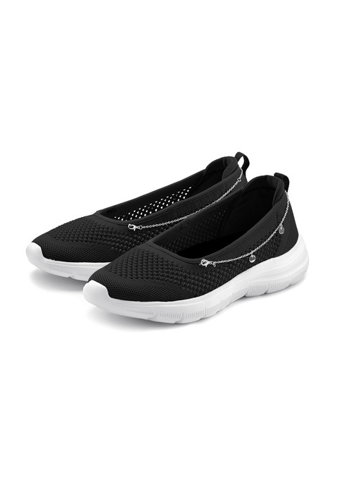 Bild: Sneaker von LASCANA: Für Freizeit und Urlaub: Sneaker mit Ketten-Element VEGAN von LASCANA. Bequem zum Reinschlüpfen. Obermaterial aus Mesh. Decksohle aus Textil. Laufsohle aus Synthetik.
