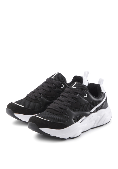 Bild: Sneaker von LASCANA: Sneaker von LASCANA. Herausnehmbare Innensohle. Obermaterial, Futter sowie Decksohle aus Textil. Laufsohle aus Synthetik.