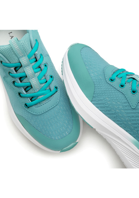 Bild: Sneaker von LASCANA: Sneaker VEGAN von LASCANA. Obermaterial aus Lederimitat und Textil. Futter und Decksohle aus Textil. Laufsohle aus Synthetik.