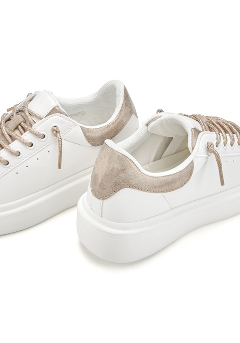 Bild: Sneaker von LASCANA: Sneaker VEGAN von LASCANA. Obermaterial aus Lederimitat. Futter und Decksohle aus Textil. Laufsohle aus Synthetik.