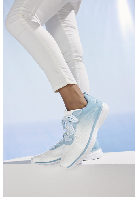 Bild: Sneaker von LASCANA: VEGAN. Obermaterial, Futter und Decksohle aus Textil. Laufsohle aus Synthetik.