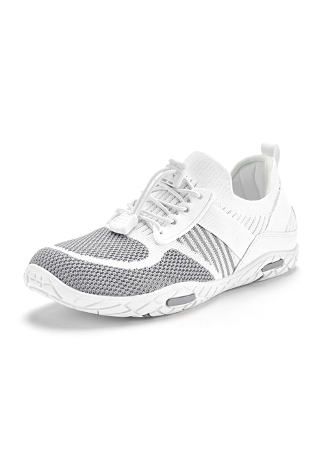 Bild: Sneaker von LASCANA: Sneaker mit ultraleichter und flexibler Sohle VEGAN von LASCANA. Obermaterial aus Lederimitat und Textil. Futter und Decksohle aus Textil. Laufsohle aus Synthetik.