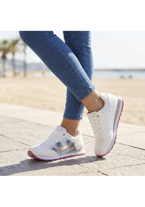 Bild: Sneaker von LASCANA: Mit Städte-Print. Mit herausnehmbarer Innensohle, für lose Einlagen geeignet, Obermaterial aus Lederimitat und Textil. Futter und Decksohle aus Textil. Laufsohle aus Synthetik.