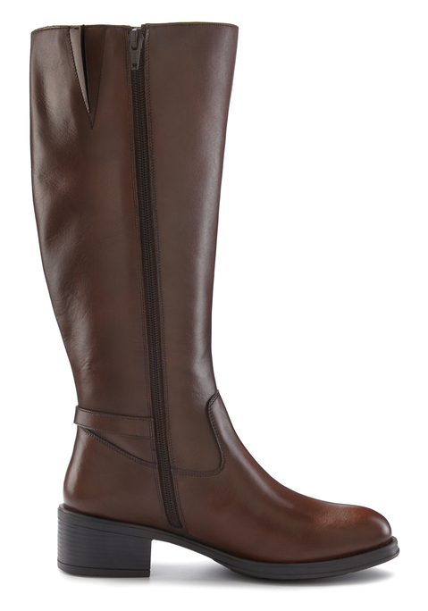 Bild: Stiefel von LASCANA: Elegante Stiefel von Lascana mit toller Metall-Applikation. Langer Schaft. Passend für alle Größen. Ideal zu Jeans und auch Kleidern und Röcken. Aus hochwertigem Leder.