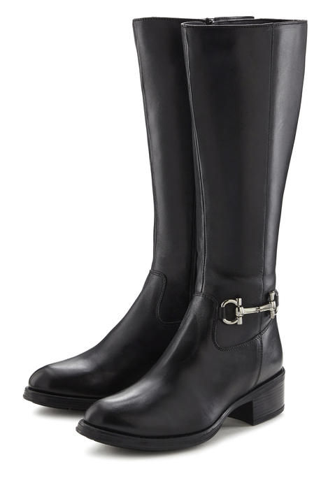 Bild: Stiefel von LASCANA: Elegante Stiefel von Lascana mit toller Metall-Applikation. Langer Schaft. Passend für alle Größen. Ideal zu Jeans und auch Kleidern und Röcken. Aus hochwertigem Leder.