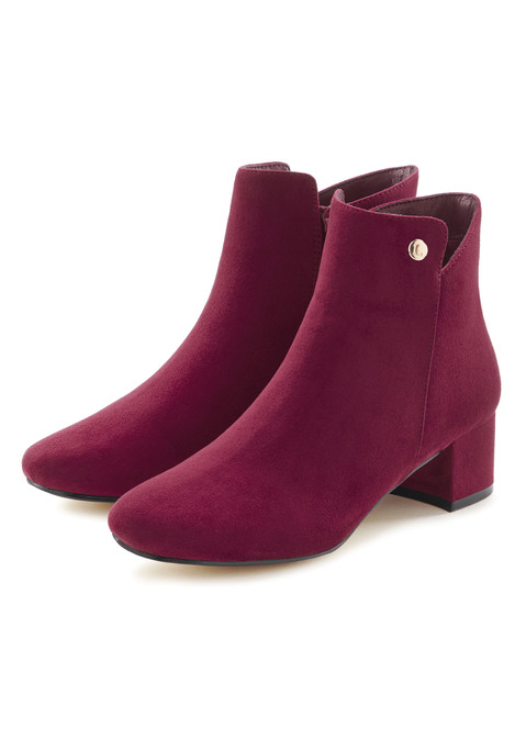 Bild: Stiefelette von LASCANA: Stiefelette VEGAN von LASCANA. Absatzhöhe ca. 5 cm. Obermaterial aus Microfaser. Futter und Decksohle aus Textil. Laufsohle aus Synthetik.