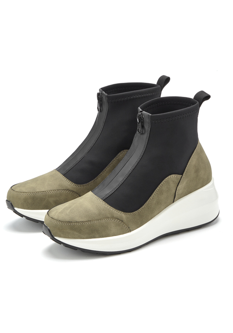 Bild: Stiefelette von LASCANA: VEGAN. Obermaterial aus Lederimitat und Nylon. Futter aus Textil. Decksohle aus Lederimitat. Laufsohle aus Synthetik.