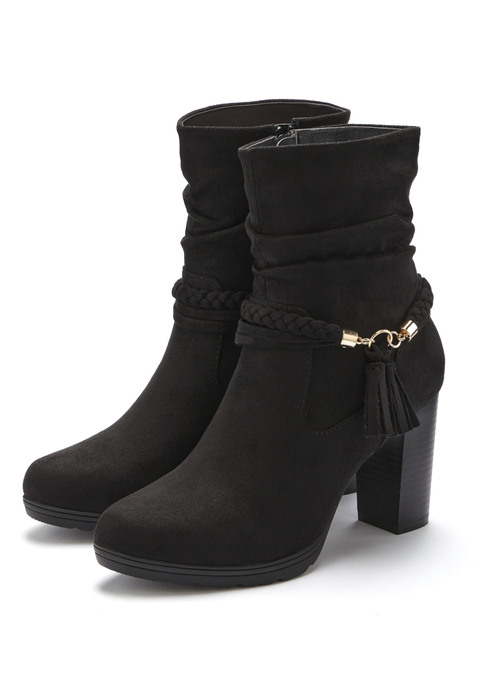 Bild: Stiefelette von LASCANA: Stiefelette VEGAN von LASCANA. Absatzhöhe ca. 8,5 cm. Obermaterial aus Microfaser. Futter aus Textil. Decksohle aus Lederimitat. Laufsohle aus Synthetik. Der Artikel ist vegan.