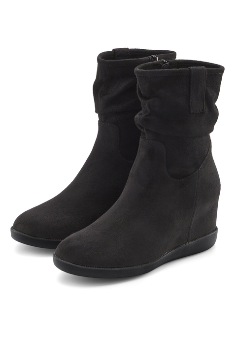 Bild: Stiefelette von LASCANA: Absatzhöhe ca. 7 cm. Obermaterial aus Microfaser. Futter aus Textil. Decksohle aus Lederimitat. Laufsohle aus Synthetik.