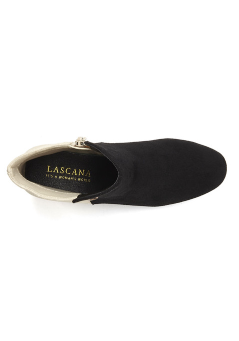 Bild: Stiefelette von LASCANA: Stiefelette mit Blockabsatz VEGAN von LASCANA. Absatzhöhe ca. 4,5 cm. Obermaterial aus Microfaser. Futter aus Textil. Decksohle aus Lederimitat. Laufsohle aus Synthetik.