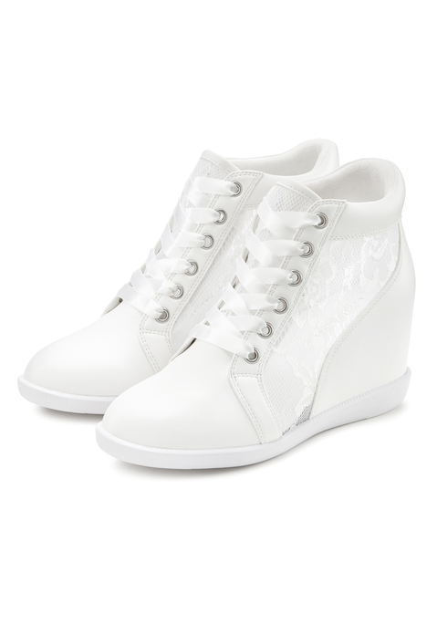 Bild: Stiefelette von LASCANA: Sneaker mit Keilabsatz und Spitze von LASCANA. Obermaterial, Futter und Decksohle aus Lederimitat. Laufsohle aus Synthetik.