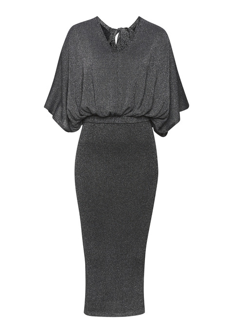 Bild: Strickkleid von LASCANA: Leichtes Strickkleid von Lascana mit tiefem V-Ausschnitt an Vorder- und Rückseite. Fledermausärmel in weiter Form. Figurnahes, in Rippen gestricktes Rockteil. Kurzer, seitlicher Schlitz. Strickware aus Viskose mit metallisierten Fasern.