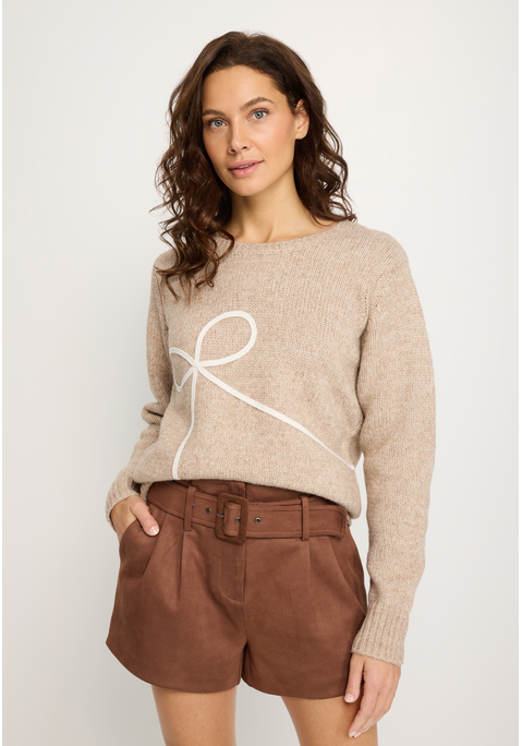 Bild: Strickpullover von LASCANA: Strickpullover von Lascana. Mit Rundhalsausschnitt, langen Ärmeln und dekorativer Schleifen-Applikation vorn. Locker geschnitten. Gut kombinierbar zu verschiedenen Looks. Weicher Strick.