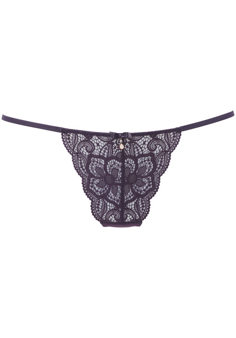 Bild: String von LASCANA: Femininer String aus feiner, floraler Spitze. Feines Perlenasseccoire mit Zierschleife in der vorderen Mitte. Mit eingearbeitetem Baumwollzwickel. Passende BH's aus der gleichen Serie erhältlich. Mit Liebe & Leidenschaft in Hamburg kreiert. Obermaterial: 90% Polyamid, 10% Elasthan.