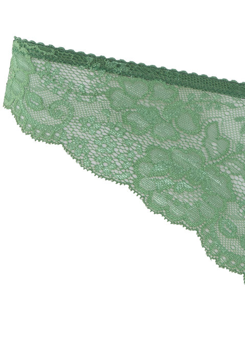 Bild: String von LASCANA: Verspielter String von Lascana aus foraler Spitze. Kleine Zierschleife in der Mitte vorn. Baumwollzwickel für viel Tragekomfort. Weiche, elastische Qualität.