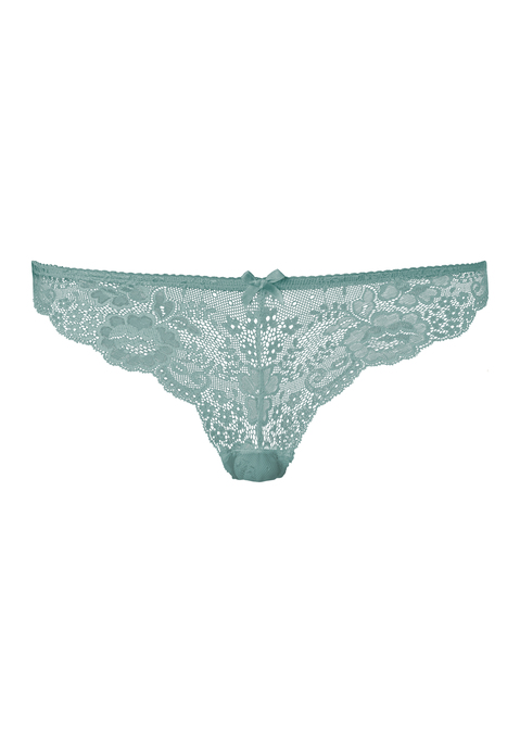Bild: String von LASCANA: Verspielter String von Lascana aus foraler Spitze. Kleine Zierschleife in der Mitte vorn. Baumwollzwickel für viel Tragekomfort. Weiche, elastische Qualität.