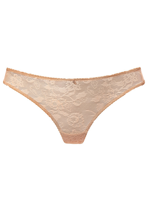 Bild: String von LASCANA: Femininer String mit hübschem Herzaccessoire in der vorderen Mitte. Aus feiner, flacher Spitze. Mit eingearbeitetem Baumwollzwickel. Passender BH aus der gleichen Serie erhältlich. Mit Liebe & Leidenschaft in Hamburg kreiert. Aus 85% Polyamid, 15% Elasthan.