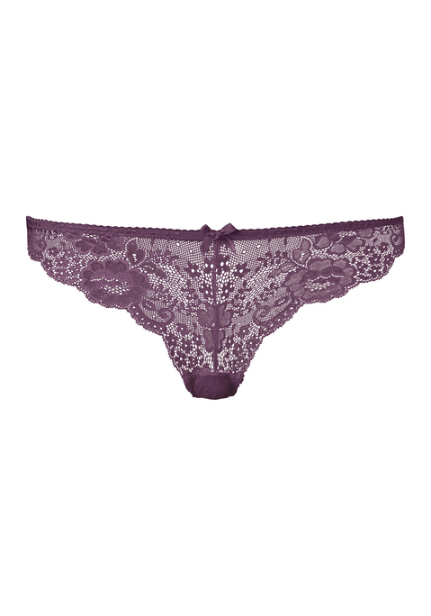 Bild: String von LASCANA: Verspielter String von Lascana aus foraler Spitze. Kleine Zierschleife in der Mitte vorn. Baumwollzwickel für viel Tragekomfort. Weiche, elastische Qualität.