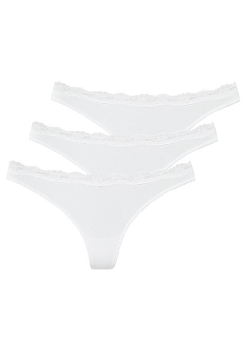 Bild: String von LASCANA: Lascana Strings im 3er-Pack. Mit zarter Spitze am Taillenbündchen. Flache Einfassungen an den Beinausschnitten. Aus weicher Baumwoll-Stretch-Qualität.