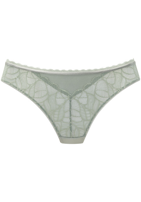 Bild: Stringpanty von LASCANA: Mit ihren romantischen Details wird die Stringpanty von Lascana zu deinem neuen Unterwäsche-Lieblingsbegleiter. Der Slip ist komplett aus transparenter Spitze gefertigt, die sich zart auf deinen Körper legt und dabei ihren femininen Charme ausspielt. Auf der Rückseite hat die Panty eine kleine Aussparung und setzt deinen Po mit diesem Akzent wundervoll in Szene. Superbequem und komfortabel wird der Slip durch den weichen Zwickel aus Baumwolle. Aus 90% Polyamid, 10% Elasthan