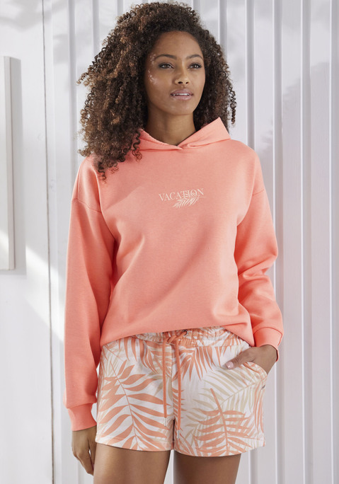 Bild: Sweatshorts von LASCANA: Sweatshorts von Lascana mit tollem Blätter-Alloverprint. Elastischer Tunnelzugbund. Seitliche Eingrifftaschen. Gerade Passform. Weiche Sweatqualität.