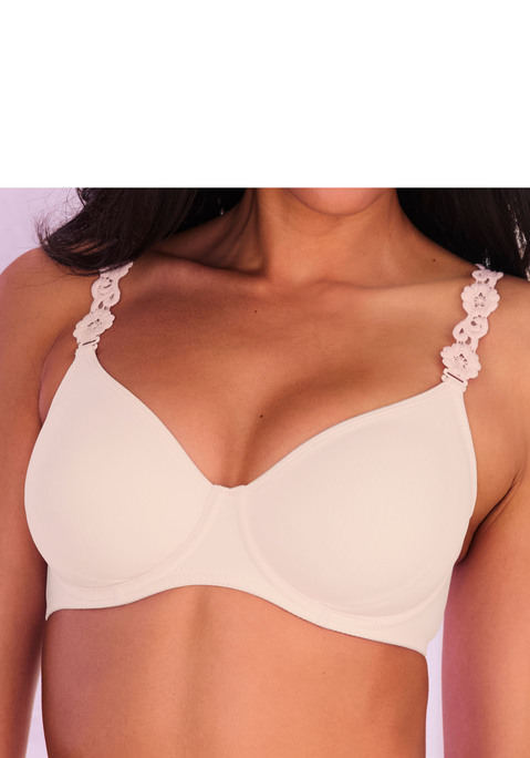 Bild: T-Shirt-BH von LASCANA: Klassischer Bügel-BH für den Alltag mit modischen Wechselträgern. Mit Bügel und nahtlos vorgeformten Cups (ohne Wattierung). Aus seidiger Microfaser in hochwertiger Tactel Qualität - besonders trageangenehm. Träger zum Austauschen: 1x Transparent, 1x Grundfarbe, 1x Stickereiträger. Mit Liebe & Leidenschaft in Hamburg kreiert. Der BH ist aus 82% Polyamid (TACTEL®), 18% Elasthan (LYCRA®). BHs sind nicht trocknergeeignet, da die Versteller und Ringe durch die Hitze beschädigt werden und brechen.